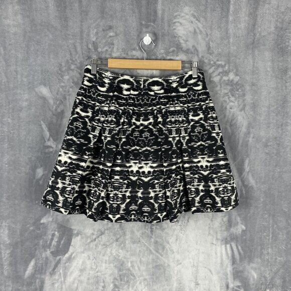 J Crew Skirt Women's Size 2 Black White Blurred Ikat Pleated Lined Style B4435 - Picture 2 of 7